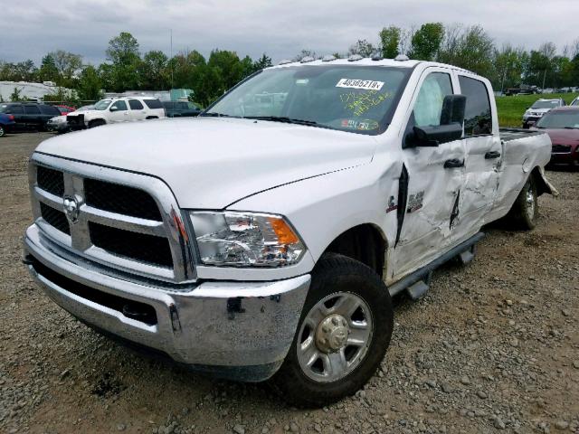 3C6UR5HL5JG256349 - 2018 RAM 2500 ST WHITE photo 2