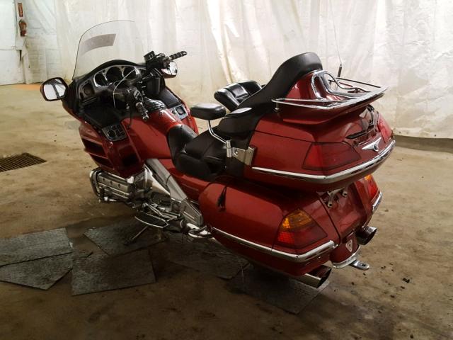 1HFSC47441A001699 - 2001 HONDA GL1800 A RED photo 3