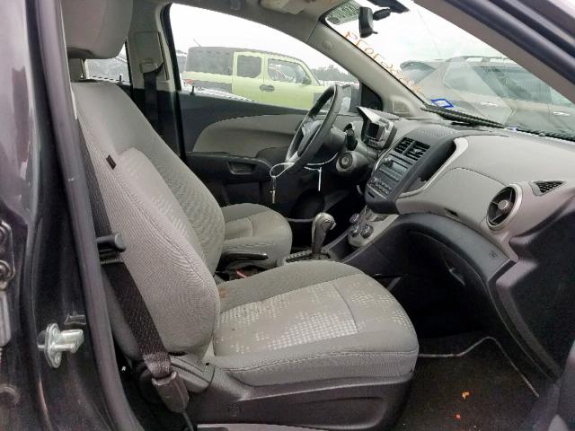 1G1JA5SH3G4104396 - 2016 CHEVROLET SONIC LS 黑色 照片 5