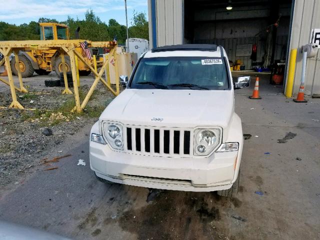 1J4PN5GK3AW111302 - 2010 JEEP LIBERTY LI WHITE photo 9