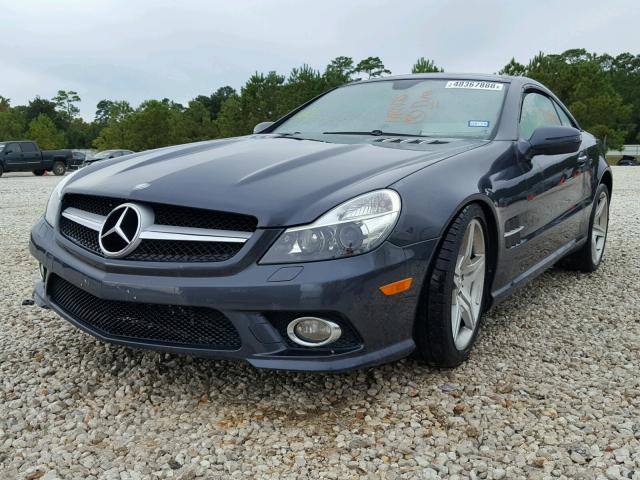 WDBSK71FX9F148812 - 2009 MERCEDES-BENZ SL 550 GRAY photo 2