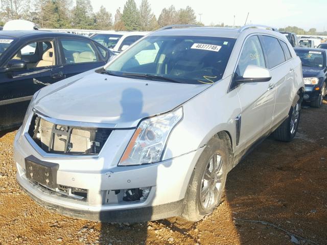 3GYFNBE35FS556665 - 2015 CADILLAC SRX LUXURY SILVER photo 2