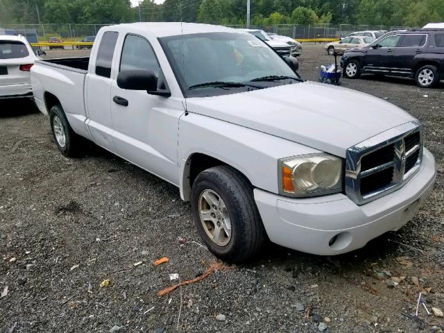 1D7HE42K26S569333 - 2006 DODGE DAKOTA SLT WHITE photo 1