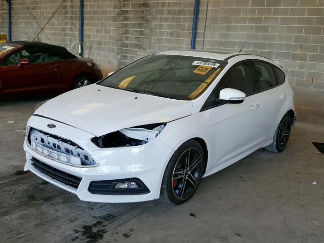 1FADP3L90HL256180 - 2017 FORD FOCUS ST WHITE photo 2