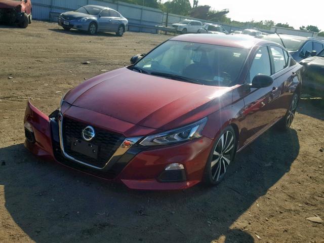 1N4BL4CW2KN318897 - 2019 NISSAN ALTIMA SR RED photo 2