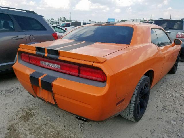 2C3CDYBT2EH229830 - 2014 DODGE CHALLENGER ORANGE photo 4