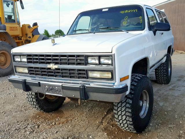 1GNEV18K7LF121569 - 1990 CHEVROLET BLAZER V10 WHITE photo 2