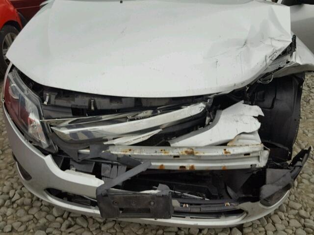 3FAHP0GA3CR288202 - 2012 FORD FUSION S SILVER photo 7