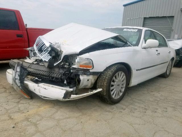 1LNHM81W95Y661622 - 2005 LINCOLN TOWN CAR S WHITE photo 2