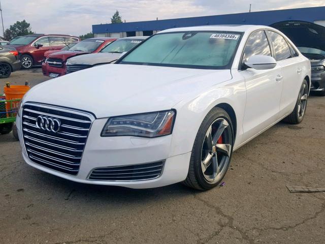 WAUAVAFD7BN025633 - 2011 AUDI A8 QUATTRO WHITE photo 2