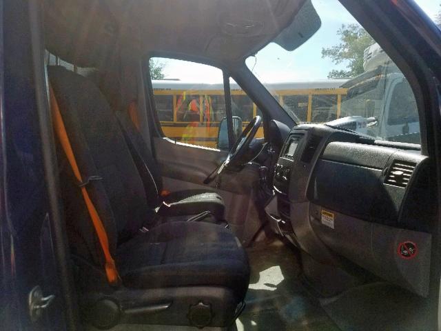 WDAPF3CC7E9589543 - 2014 MERCEDES-BENZ SPRINTER 3 BLUE photo 5