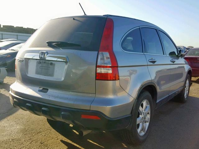 JHLRE38728C054716 - 2008 HONDA CR-V EXL SILVER photo 4