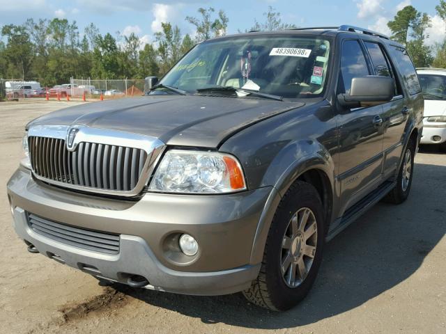 5LMFU28R63LJ28493 - 2003 LINCOLN NAVIGATOR 绿色 照片 2