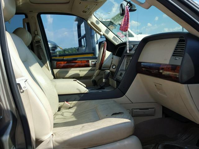 5LMFU28R63LJ28493 - 2003 LINCOLN NAVIGATOR 绿色 照片 5