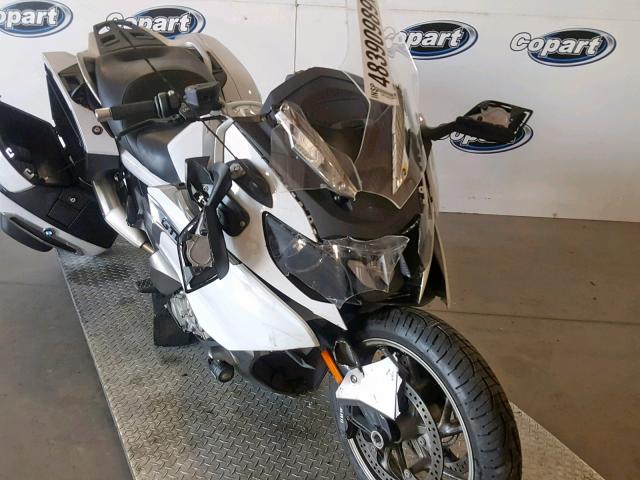 WB10F1205JZD91046 - 2018 BMW K1600 GTL WHITE photo 9