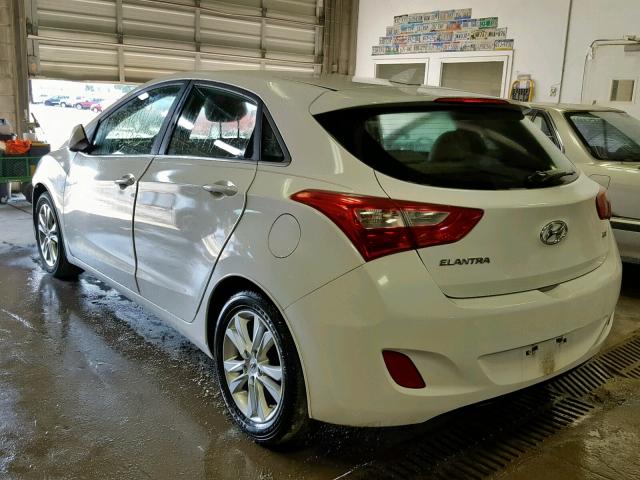 KMHD35LE9DU029021 - 2013 HYUNDAI ELANTRA GT WHITE photo 3