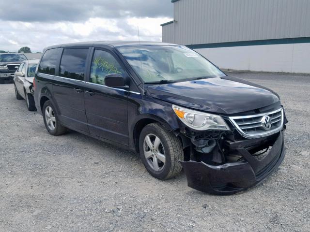 2V4RW3D10AR348372 - 2010 VOLKSWAGEN ROUTAN SE BLACK photo 1