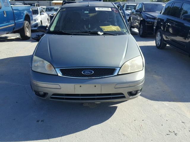 1FAFP37N36W209527 - 2006 FORD FOCUS ZX5 GREEN photo 9