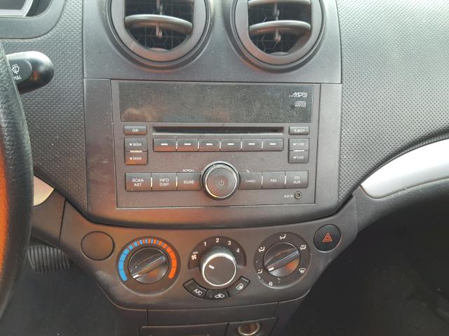 KL1TD5DE0AB063018 - 2010 CHEVROLET AVEO LS GRAY photo 9