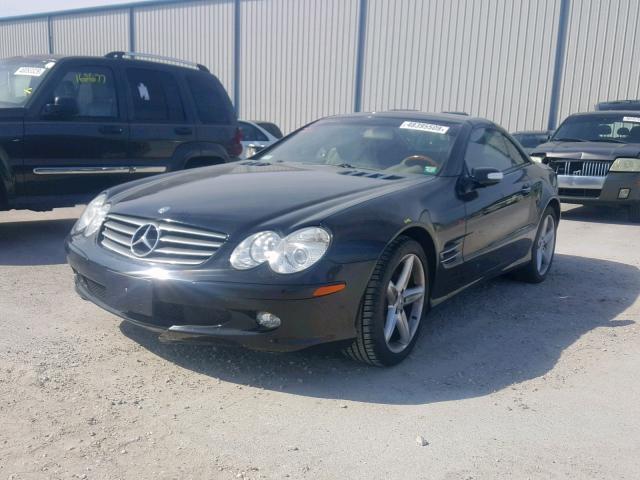 WDBSK75F55F091407 - 2005 MERCEDES-BENZ SL 500 BLACK photo 2