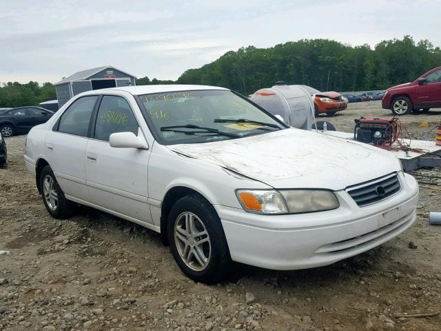 JT2BG22K6Y0409736 - 2000 TOYOTA CAMRY CE WHITE photo 1