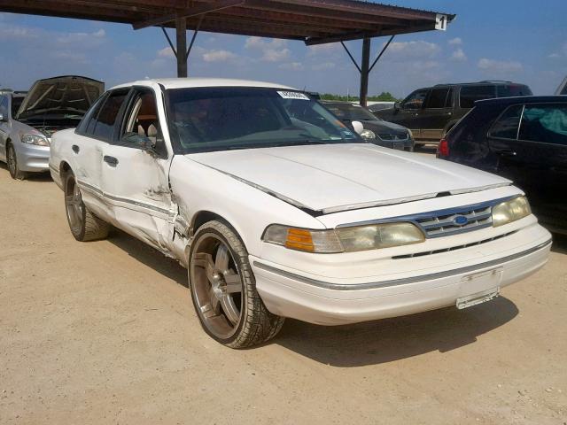 2FALP73W6VX140540 - 1997 FORD CROWN VICT WHITE photo 1