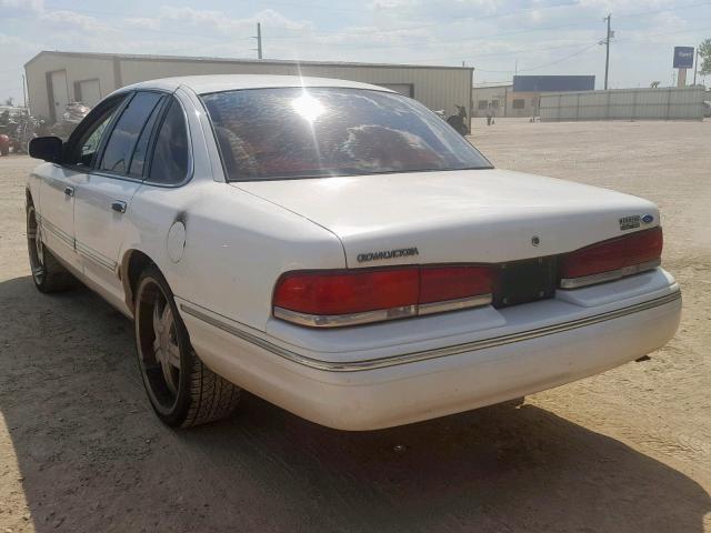 2FALP73W6VX140540 - 1997 FORD CROWN VICT WHITE photo 3