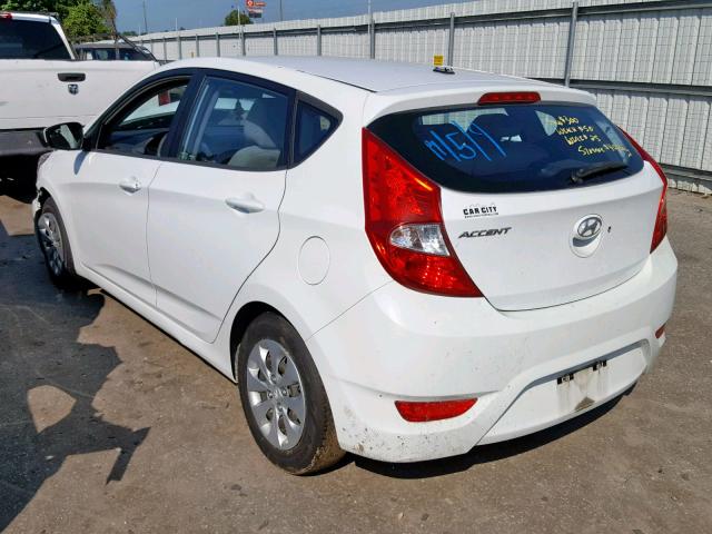 KMHCT5AE0FU207500 - 2015 HYUNDAI ACCENT GS WHITE photo 3