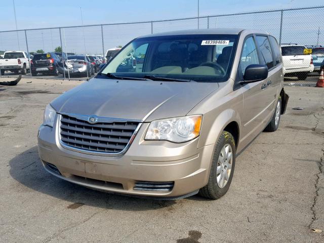 2A8HR44H88R744035 - 2008 CHRYSLER TOWN & COU BEIGE photo 2