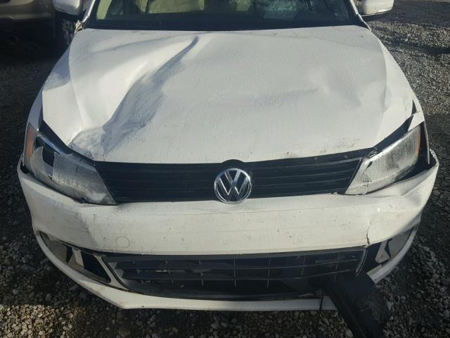 3VWLL7AJ6BM095715 - 2011 VOLKSWAGEN JETTA TDI WHITE photo 7