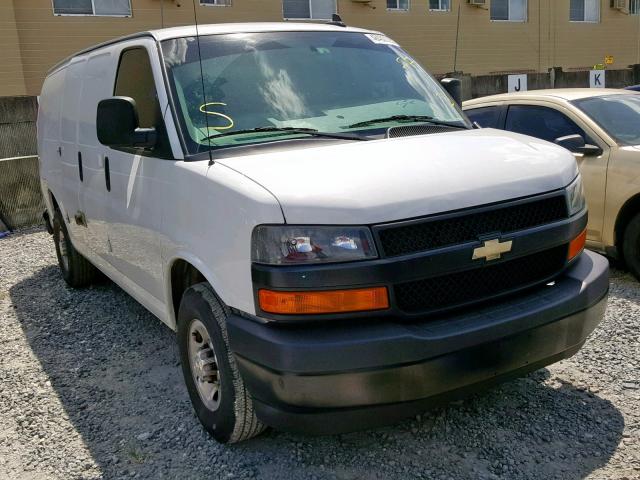 1GCWGAFG0J1178549 - 2018 CHEVROLET EXPRESS G2 WHITE photo 1