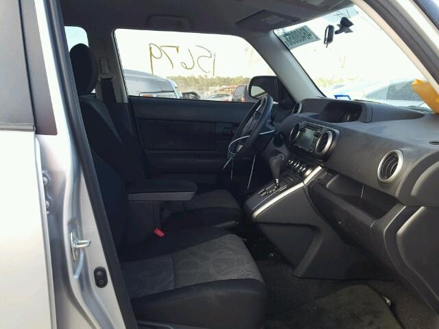 JTLZE4FEXFJ077436 - 2015 TOYOTA SCION XB Күміс фото 5