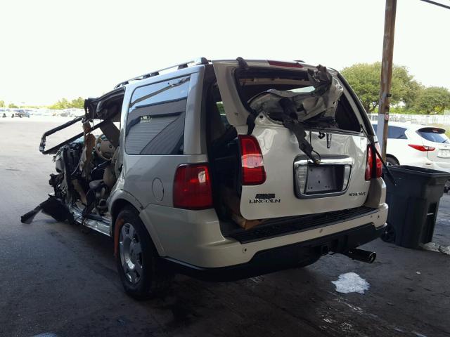 5LMFU27516LJ26153 - 2006 LINCOLN NAVIGATOR Кремовый фото 3