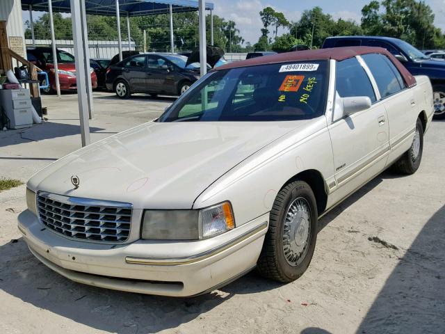 1G6KE54Y4VU289149 - 1997 CADILLAC DEVILLE DE WHITE photo 2