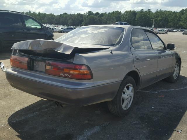 JT8GK13T7R0067226 - 1994 LEXUS ES 300 GRAY photo 4