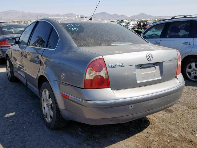 WVWRH63B82P110692 - 2002 VOLKSWAGEN PASSAT GLX GRAY photo 3