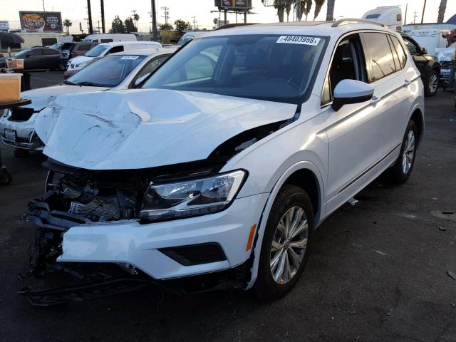 3VV2B7AX8JM156715 - 2018 VOLKSWAGEN TIGUAN SE WHITE photo 2