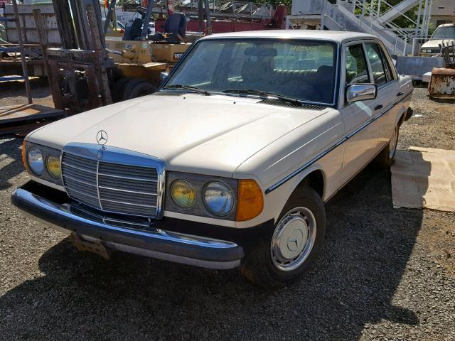 WDBAB23A5CB297658 - 1982 MERCEDES-BENZ 240 D TAN photo 2