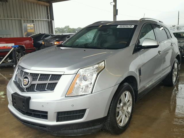 3GYFNAEY7AS558268 - 2010 CADILLAC SRX LUXURY SILVER photo 2