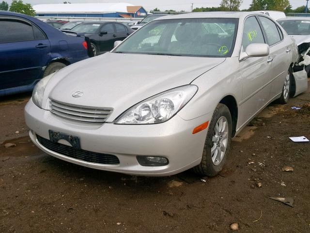 JTHBF30G520022907 - 2002 LEXUS ES 300 SILVER photo 2