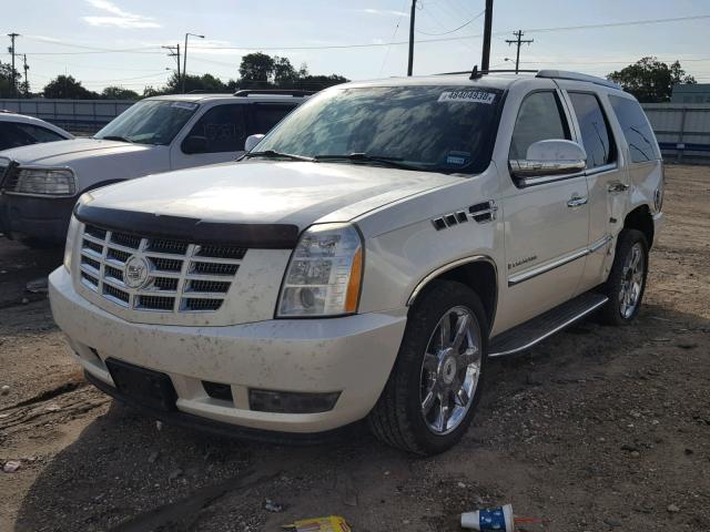 1GYFC13279R218864 - 2009 CADILLAC ESCALADE WHITE photo 2