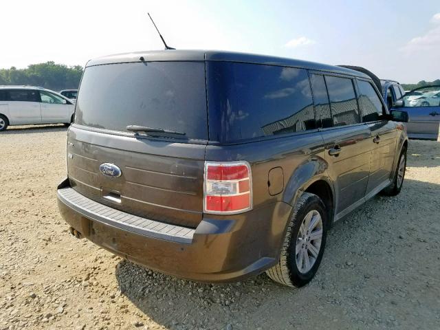 2FMGK5BCXBBD23689 - 2011 FORD FLEX SE GRAY photo 4