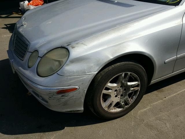 WDBUF65J53A207825 - 2003 MERCEDES-BENZ E 320 SILVER photo 9