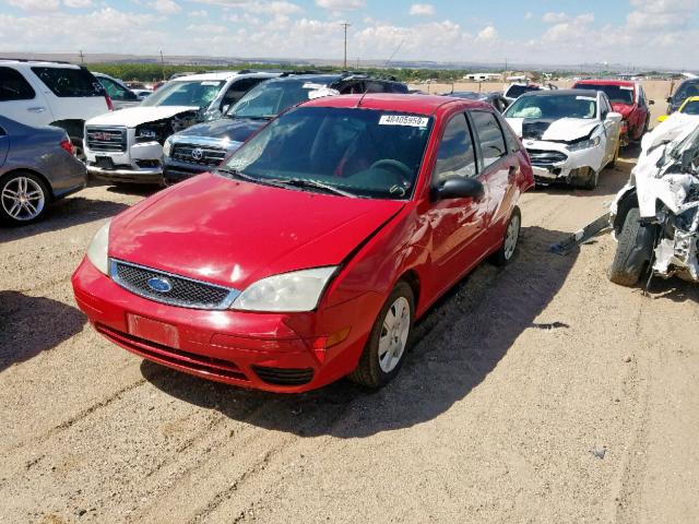 1FAFP34N17W256710 - 2007 FORD FOCUS ZX4 RED photo 2