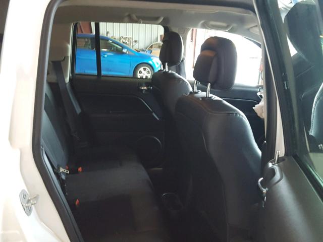 1C4NJCBA1GD801517 - 2016 JEEP COMPASS SP 白色 照片 6