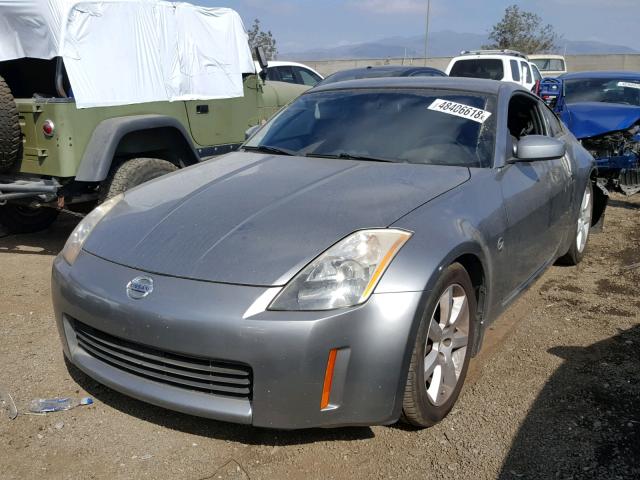 JN1AZ34D74T153023 - 2004 NISSAN 350Z COUPE SILVER photo 2