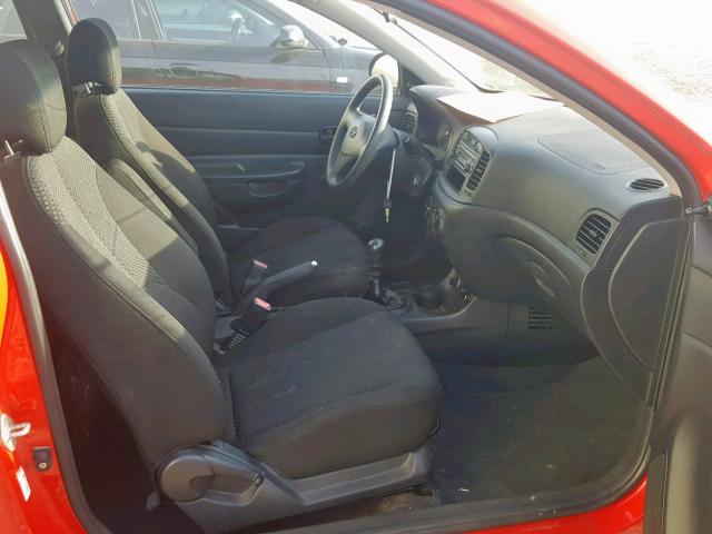 KMHCN35C29U137672 - 2009 HYUNDAI ACCENT SE RED photo 5