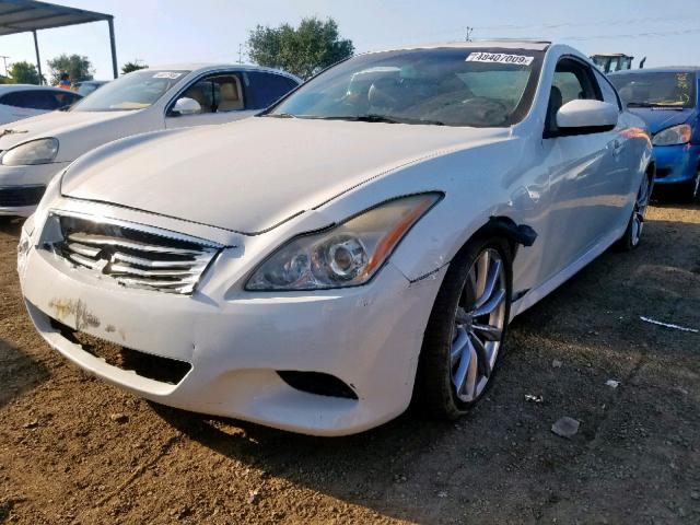 JNKCV64E78M116841 - 2008 INFINITI G37 BASE WHITE photo 2