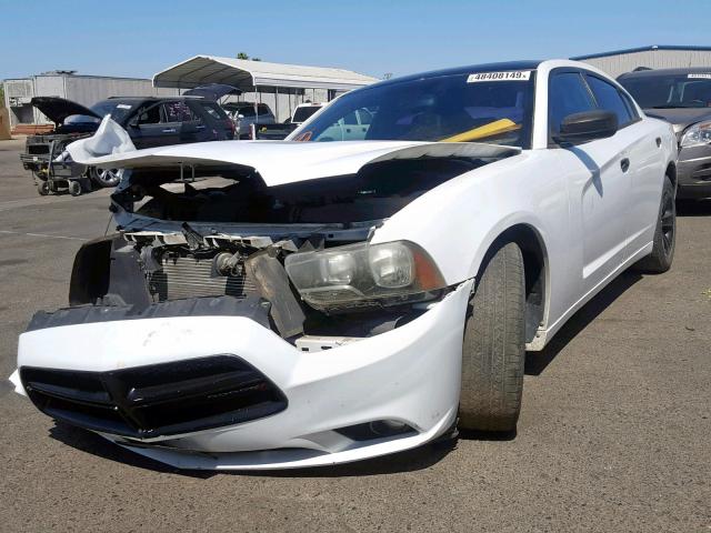 2C3CDXHGXDH575790 - 2013 DODGE CHARGER SX WHITE photo 2