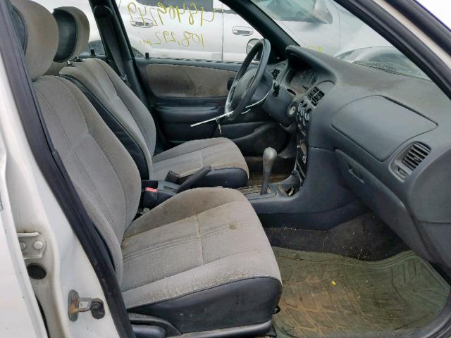 1Y1SK5262VZ409259 - 1997 GEO PRIZM BASE WHITE photo 5